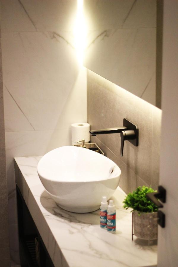 K58 Luxury Apartment Monastiraki Metro Station Acropolis Jacuzzi Atenas Exterior foto